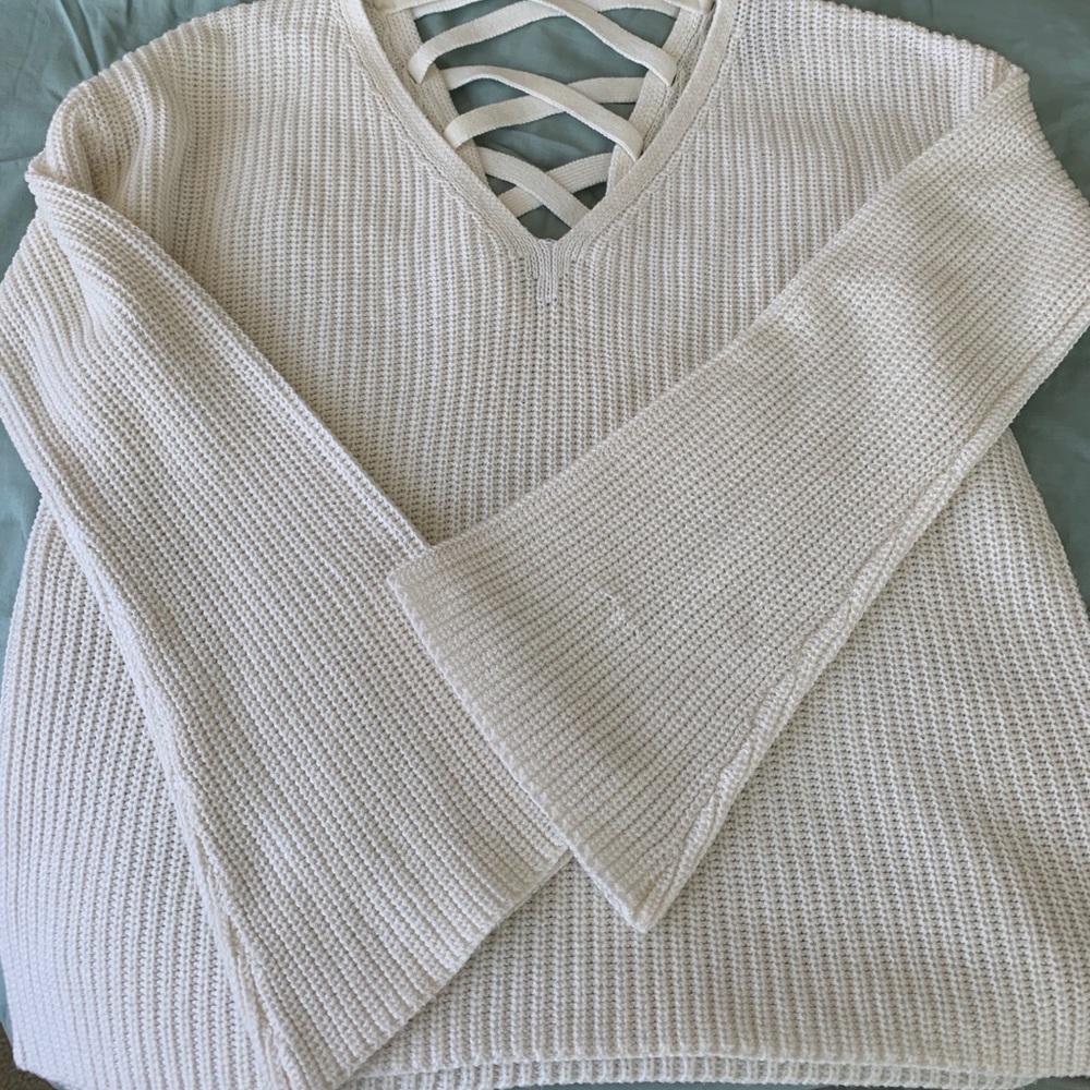 Shaker knit cream sweater. Size L